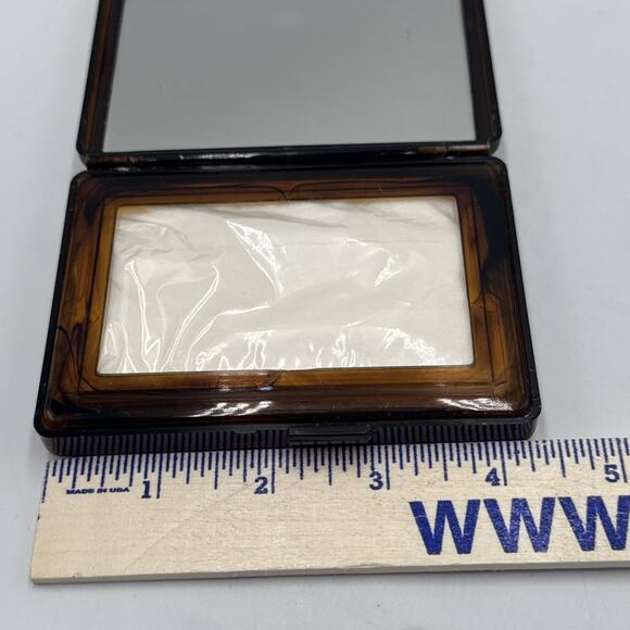 Lucite Tissue Box & Mirror Compact Set From Holiday Inn Des Moines Iowa Rare - Picture 3 of 15